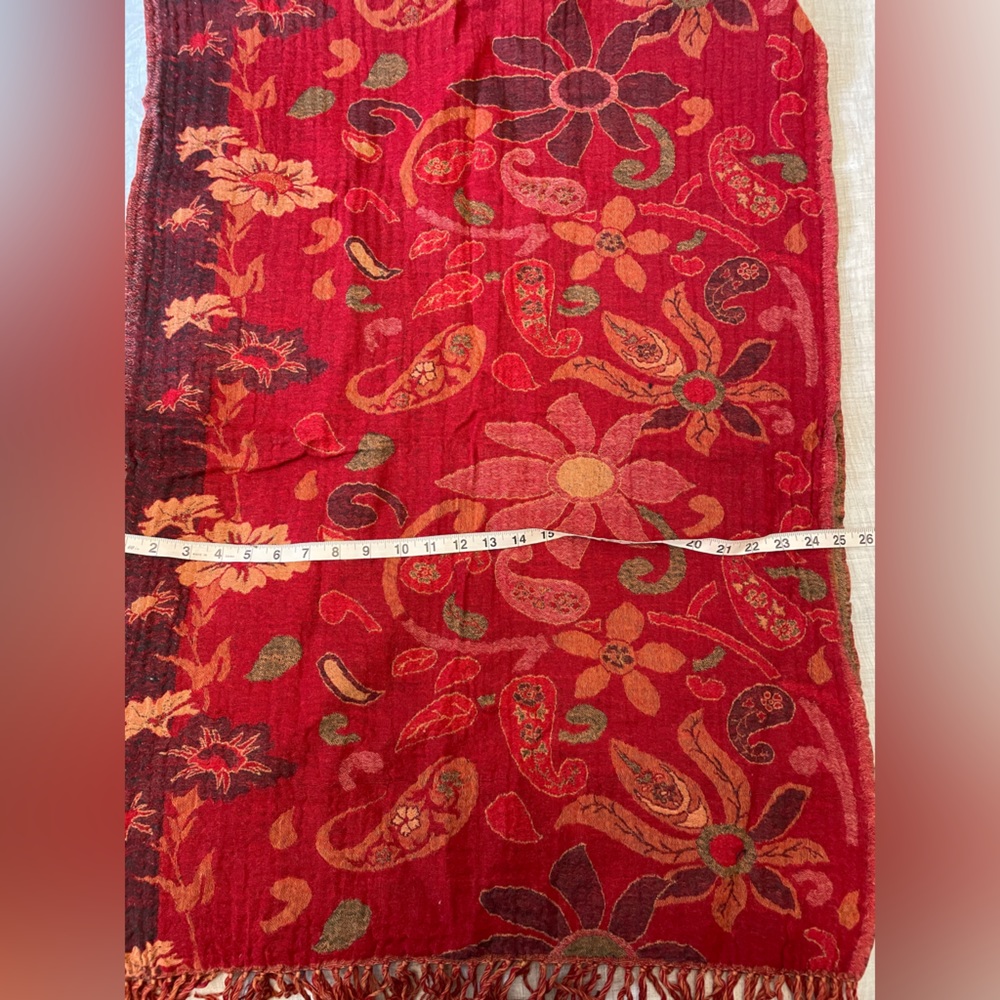 Handwoven Wool Wrap - Picture 4 of 5